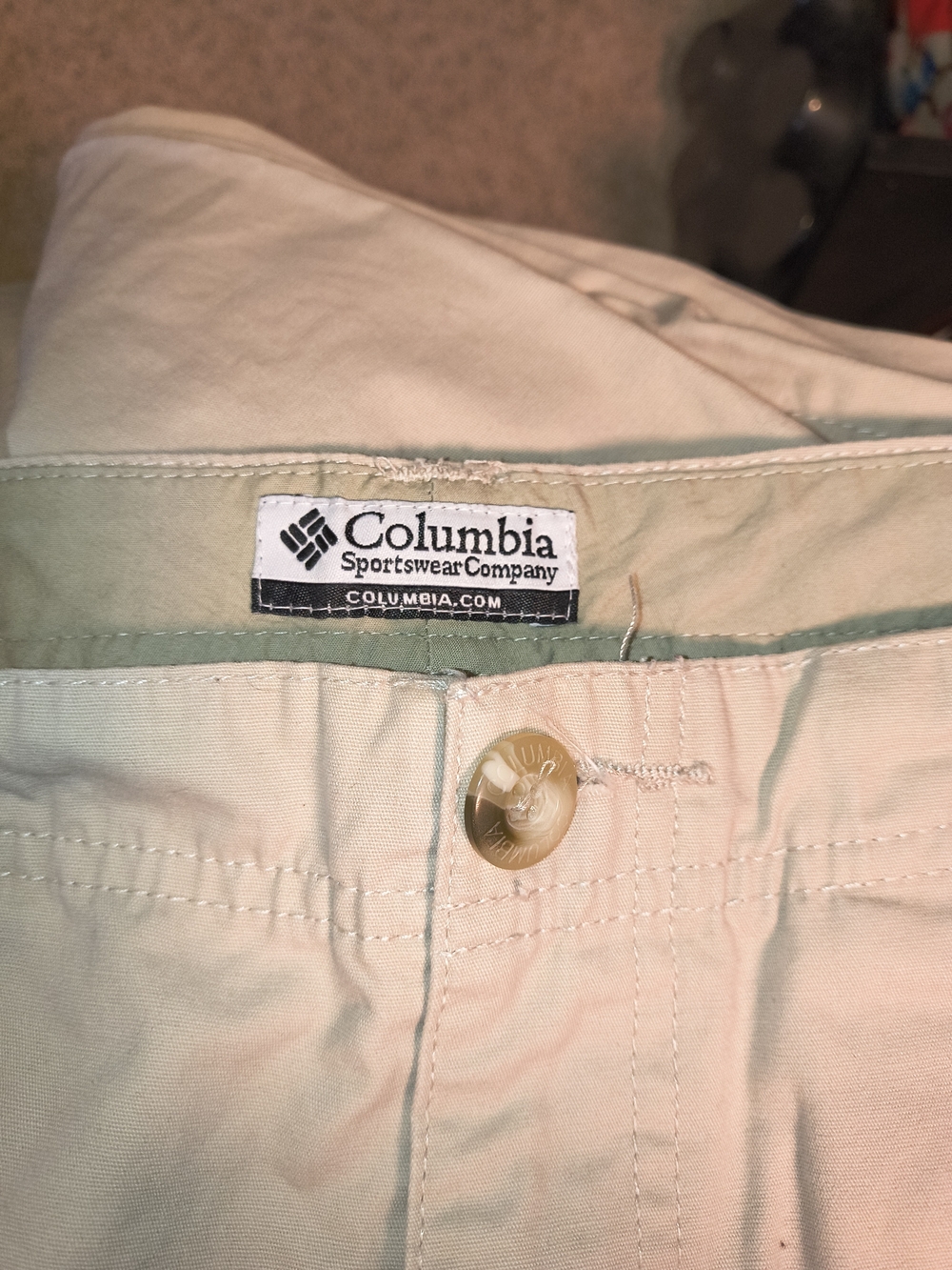 Columbia Women's Khaki Pants size 10 Long.